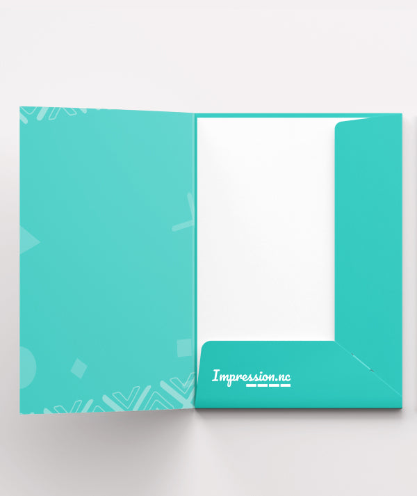 T-shirt 'Je Suis Heureuse' - Impression Devant Uniquement, Marque Gildan, Coupe Régulière, Multi-couleur